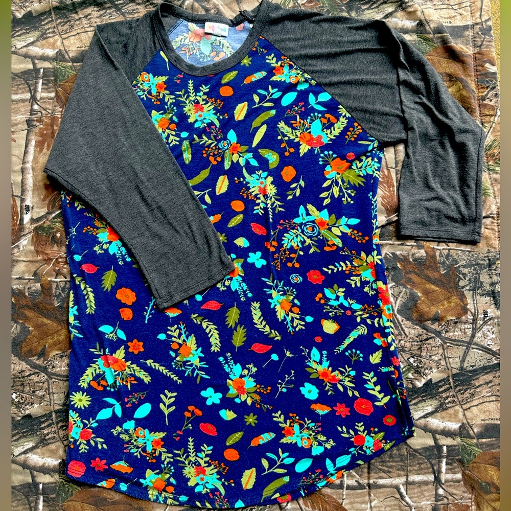 Lularoe grey and floral quarter sleeve